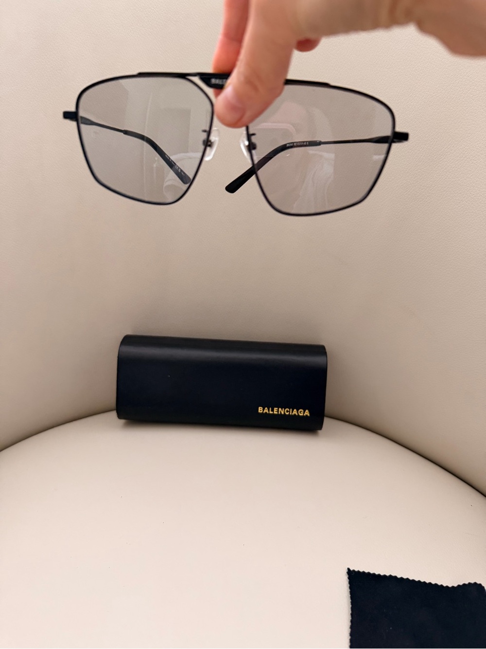Balenciaga Black Metal Aviator-Style Sunglasses with Gradient Lenses - Picture 3 of 6